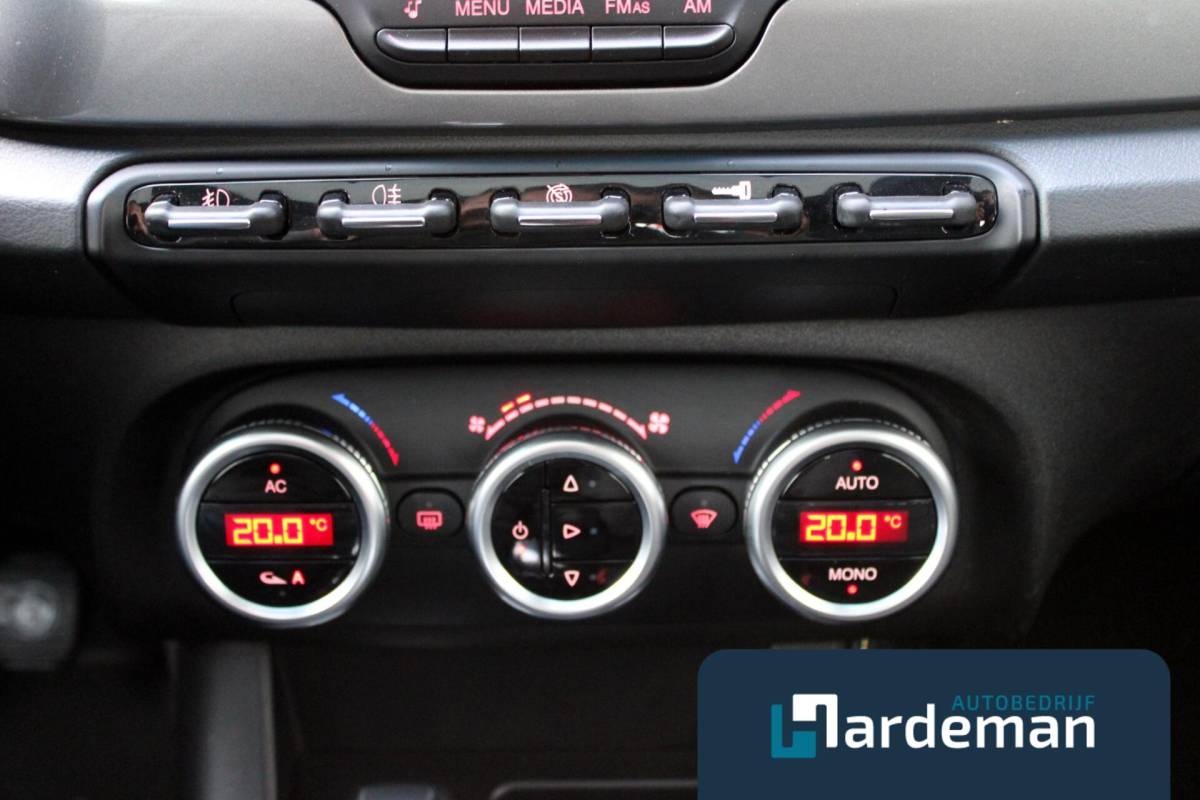 Alfa Romeo Giulietta Alfa Romeo Giulietta 1.4 T Distinctive |Panorama|Leder |Bose