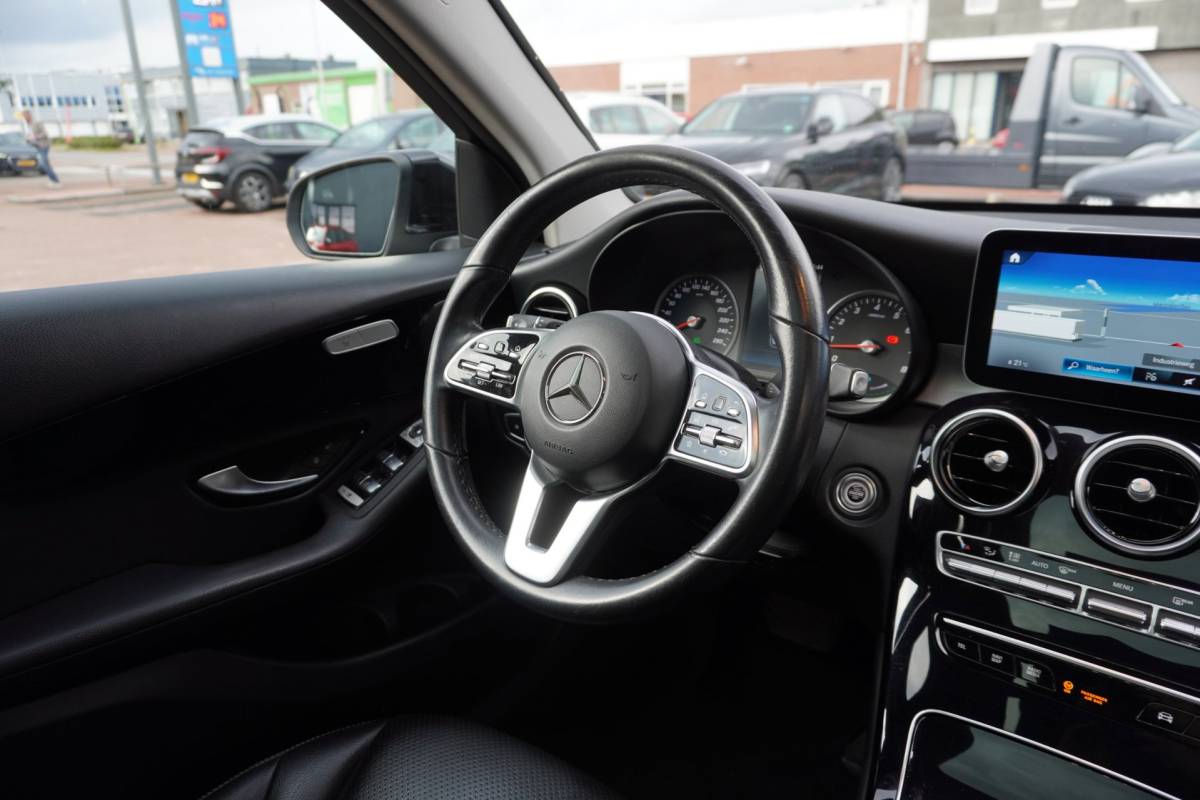 Mercedes-Benz GLC Mercedes-Benz GLC-klasse 200 Business Solution Limited Automaat | Airco | Navigatie | Vol opties | Camera | Inruil mogelijk