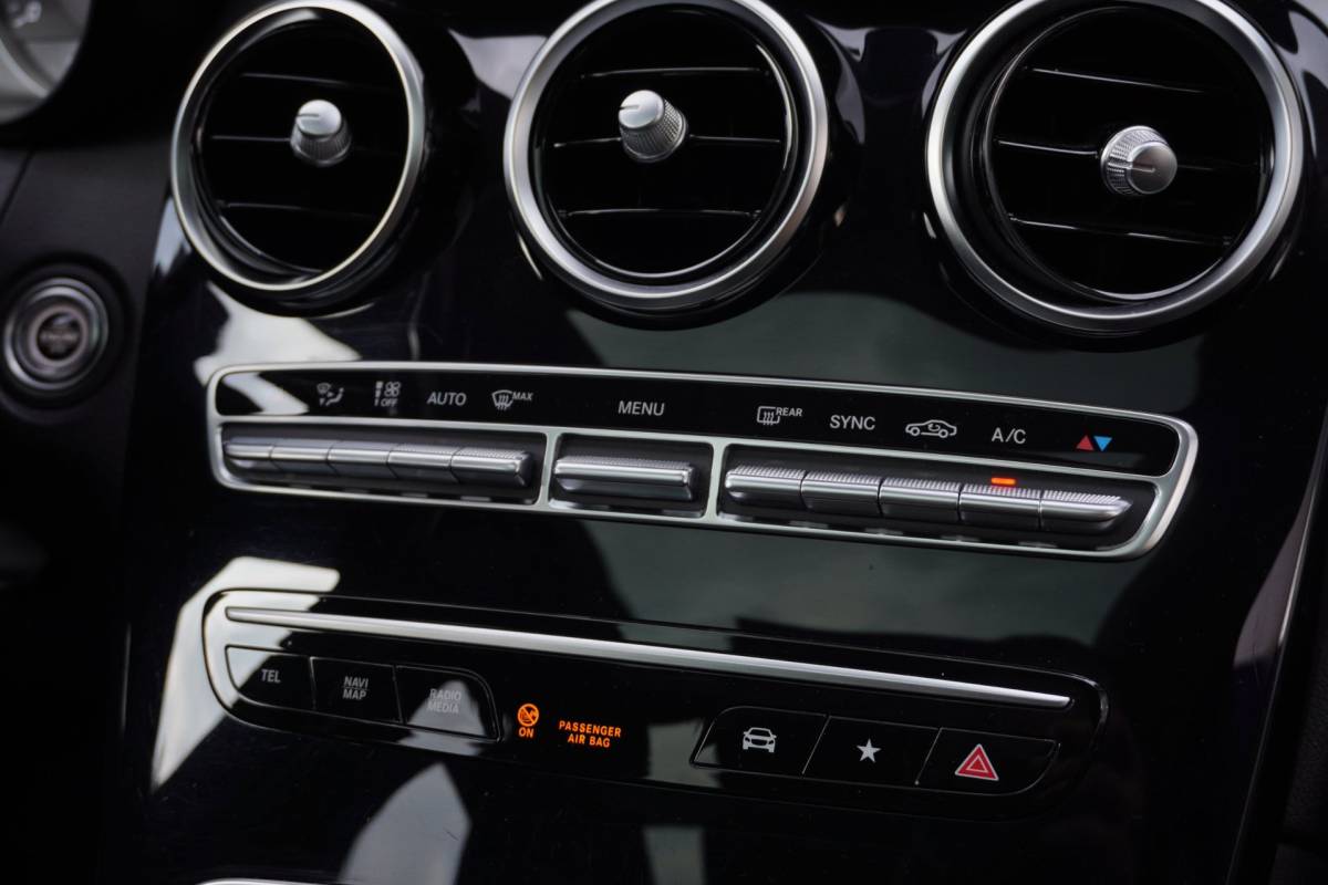Mercedes-Benz GLC Mercedes-Benz GLC-klasse 200 Business Solution Limited Automaat | Airco | Navigatie | Vol opties | Camera | Inruil mogelijk