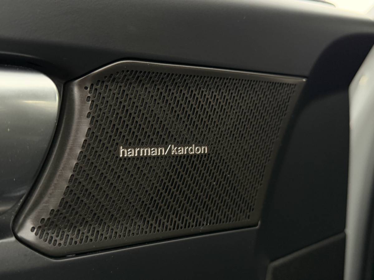 Volvo XC40 Volvo XC40 2.0 B4 Plus Dark | Navigatie | Pilot assist | Harman-kardon | Panoramadak | 360 camera | Leer | Full LED | DAB+ | NL auto!! |