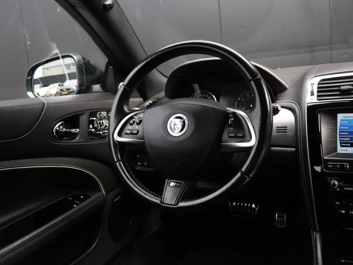 Jaguar XK Jaguar XKR 5.0 V8 XKR-S Convertible | LEDER | MEMORY | B&W | CAMERA | NAVI | CRUISE |