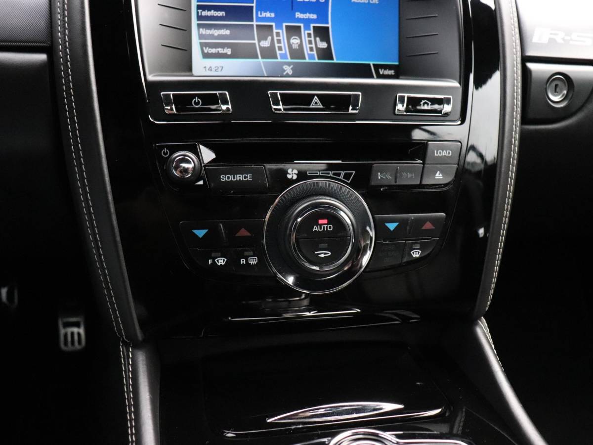Jaguar XK Jaguar XKR 5.0 V8 XKR-S Convertible | LEDER | MEMORY | B&W | CAMERA | NAVI | CRUISE |