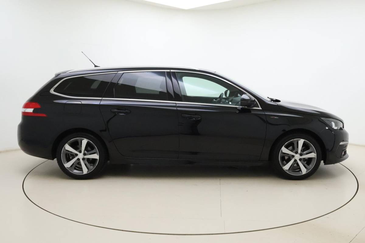 Peugeot 308 Peugeot 308 SW 1.2 Turbo GT-line 130 Pk | Trekhaak | Panorama Dak | Keyless Entry & Start | Navigatie | Climate Control | Cruise Control