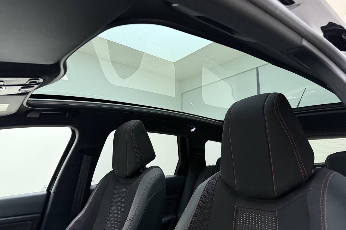 Peugeot 308 Peugeot 308 SW 1.2 Turbo GT-line 130 Pk | Trekhaak | Panorama Dak | Keyless Entry & Start | Navigatie | Climate Control | Cruise Control