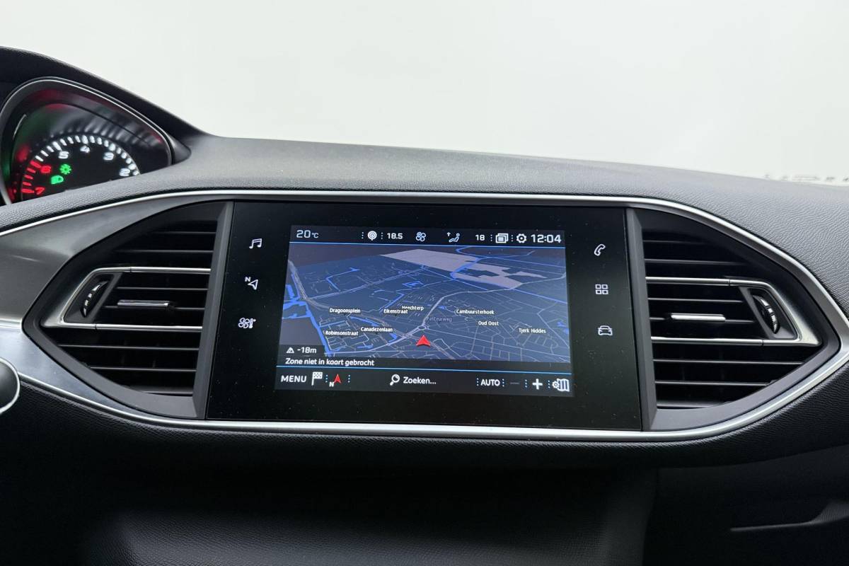 Peugeot 308 Peugeot 308 SW 1.2 Turbo GT-line 130 Pk | Trekhaak | Panorama Dak | Keyless Entry & Start | Navigatie | Climate Control | Cruise Control