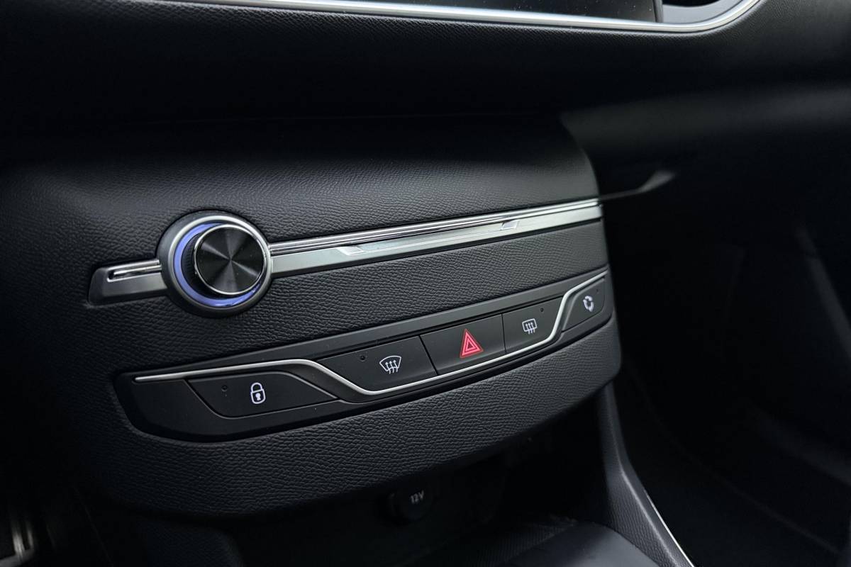 Peugeot 308 Peugeot 308 SW 1.2 Turbo GT-line 130 Pk | Trekhaak | Panorama Dak | Keyless Entry & Start | Navigatie | Climate Control | Cruise Control