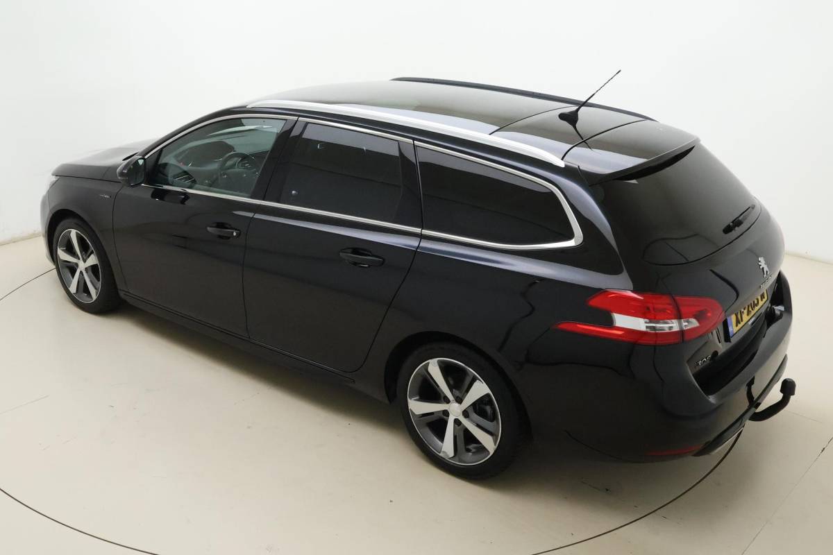 Peugeot 308 Peugeot 308 SW 1.2 Turbo GT-line 130 Pk | Trekhaak | Panorama Dak | Keyless Entry & Start | Navigatie | Climate Control | Cruise Control