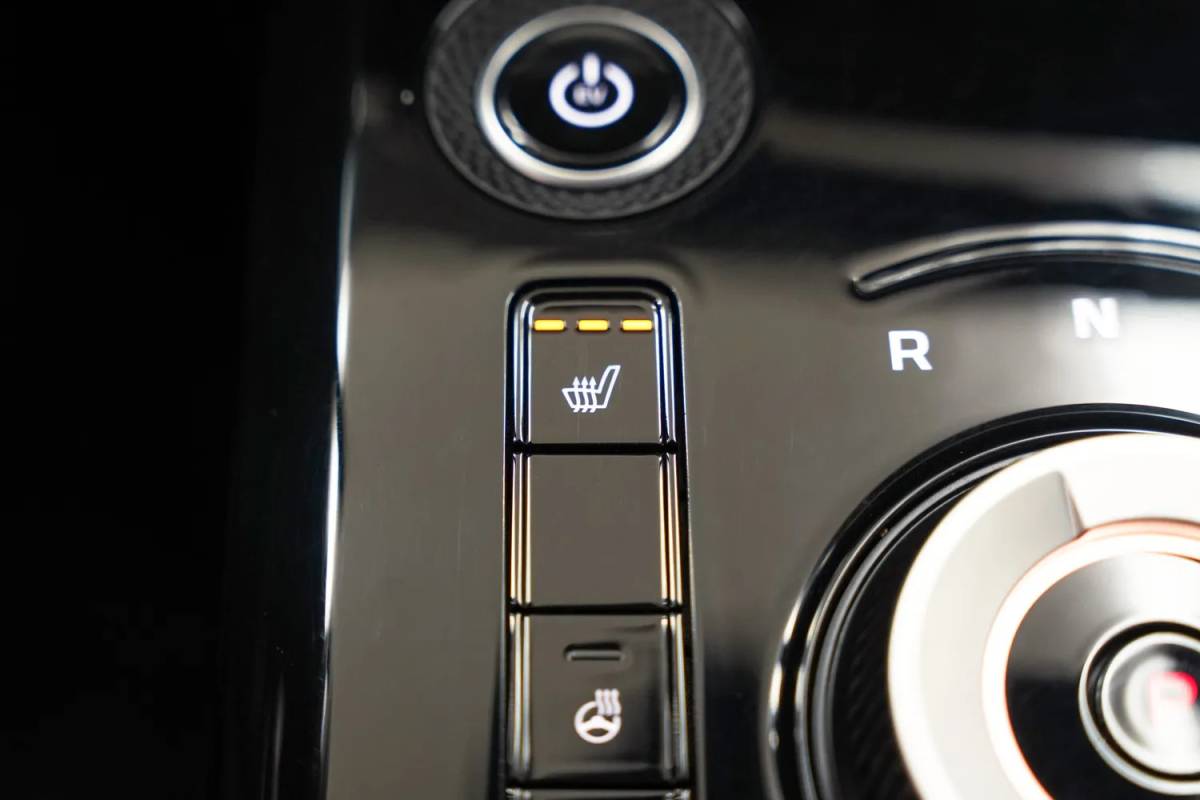 Kia e-Niro Kia e-Niro DynamicLine 64.8 kWh [ Adapt.cruise Camera Stoelverwarming ]