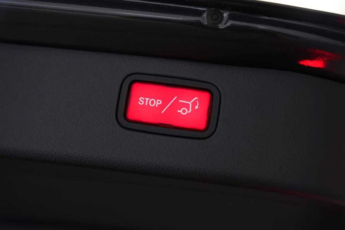 Mercedes-Benz C-Klasse Mercedes-Benz C-Klasse Estate 300 e Luxury [ Head-up Sfeerverlichting Memory ]
