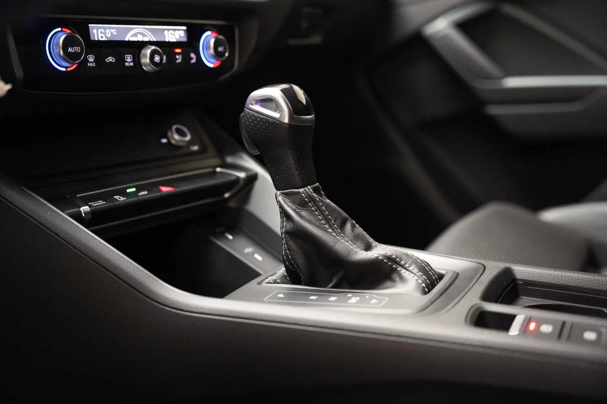 Audi Q3 Audi Q3 Sportback 45 TFSI e S Edition Aut. [ LED Apple/Android Half leder ]