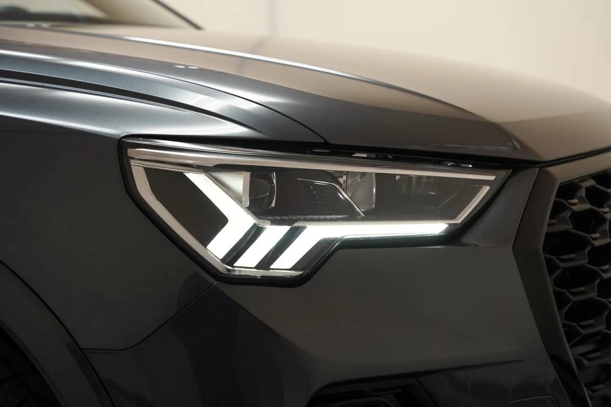 Audi Q3 Audi Q3 Sportback 45 TFSI e S Edition Aut. [ LED Apple/Android Half leder ]