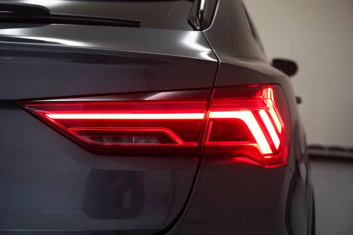 Audi Q3 Audi Q3 Sportback 45 TFSI e S Edition Aut. [ LED Apple/Android Half leder ]