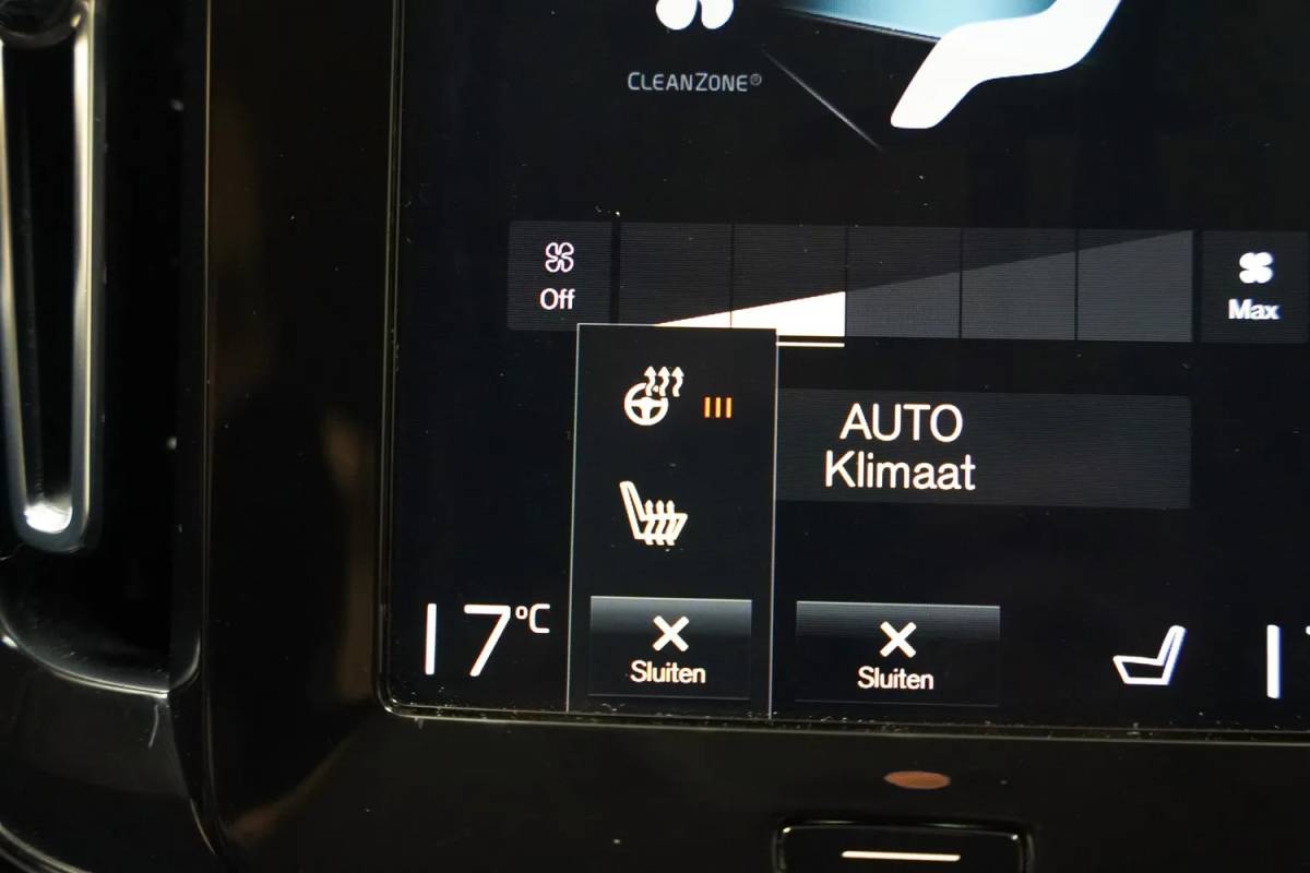 Volvo XC40 Volvo XC40 T4 Recharge Inscription Expression Aut. [ LED Apple/Android Stoelverwarming Keyless ]