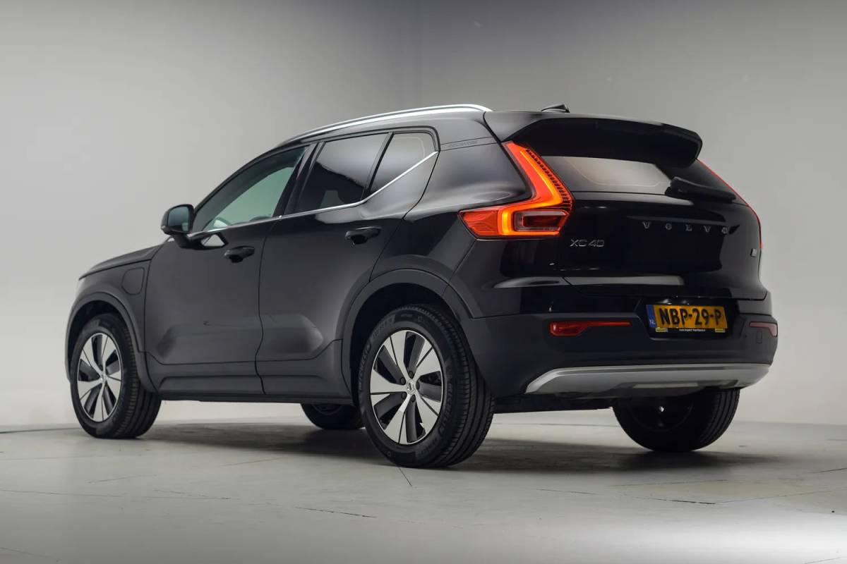Volvo XC40 Volvo XC40 T4 Recharge Inscription Expression Aut. [ LED Apple/Android Stoelverwarming Keyless ]