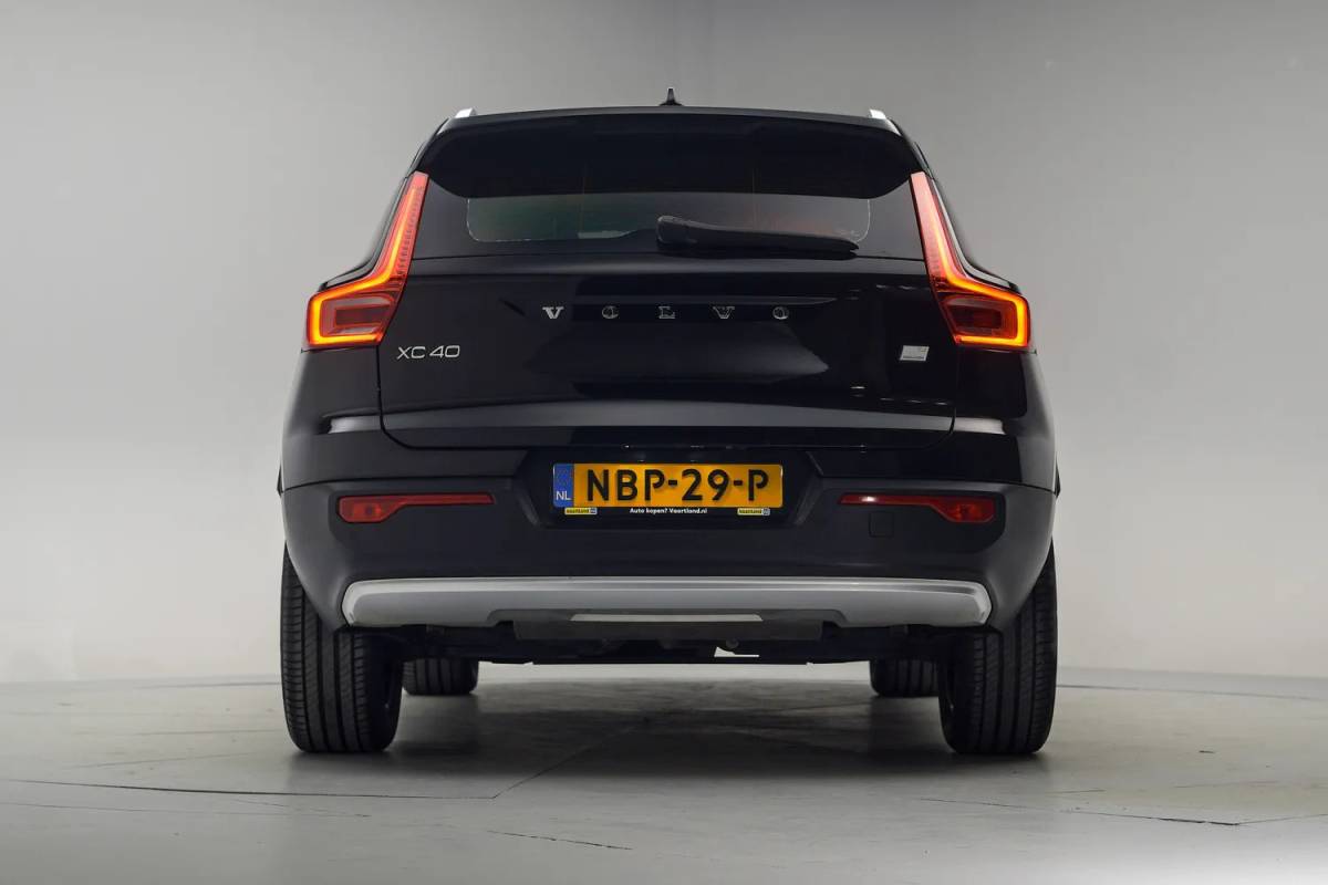 Volvo XC40 Volvo XC40 T4 Recharge Inscription Expression Aut. [ LED Apple/Android Stoelverwarming Keyless ]
