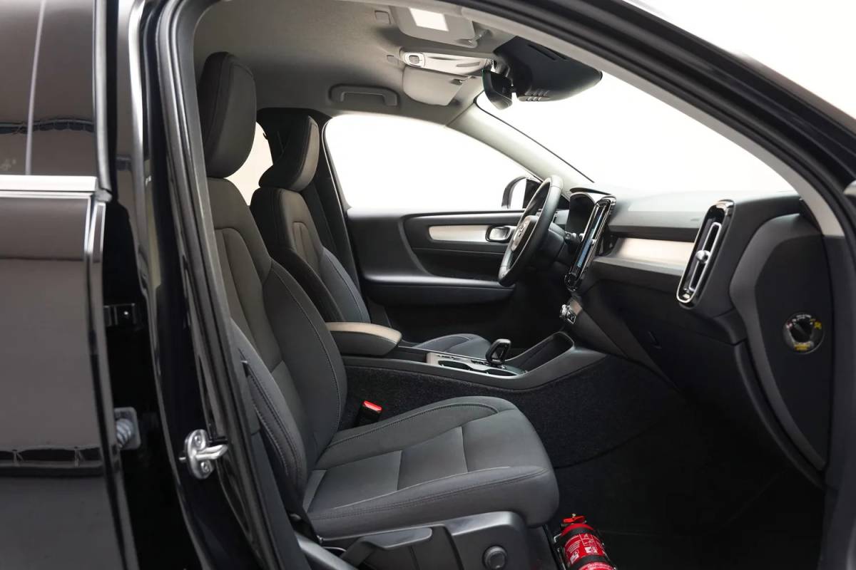 Volvo XC40 Volvo XC40 T4 Recharge Inscription Expression Aut. [ LED Apple/Android Stoelverwarming Keyless ]