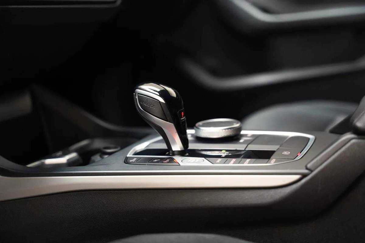 BMW 1 Serie BMW 1-serie 118i Aut. [ Navi Apple/Android Cruise ]