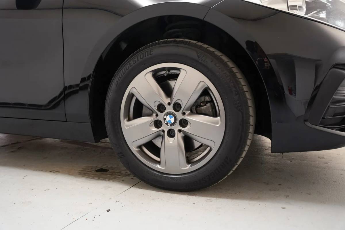 BMW 1 Serie BMW 1-serie 118i Aut. [ Navi Apple/Android Cruise ]
