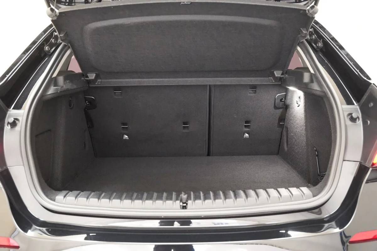 BMW 1 Serie BMW 1-serie 118i Aut. [ Navi Apple/Android Cruise ]