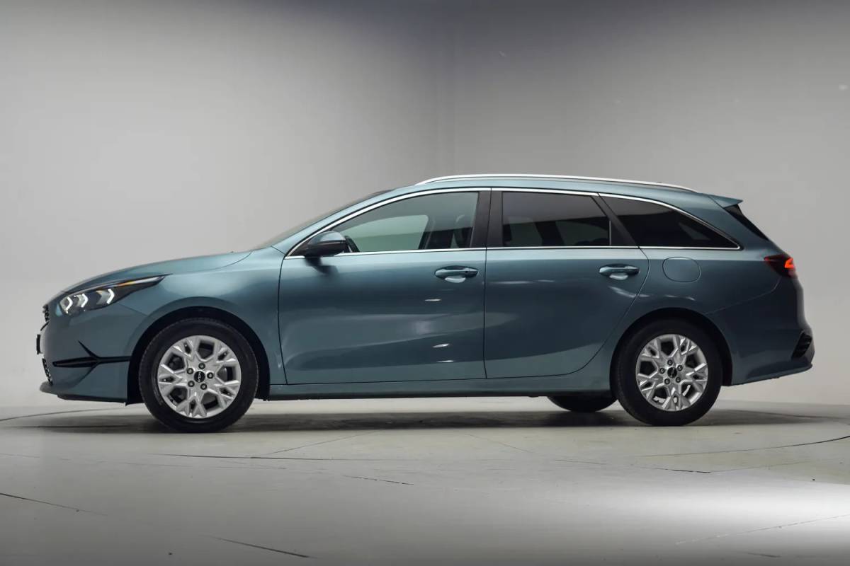 Kia Ceed Kia Ceed 1.5 T-GDi MHEV DynamicPlusLine Aut. [ Navi Camera Stoelverwarming ]