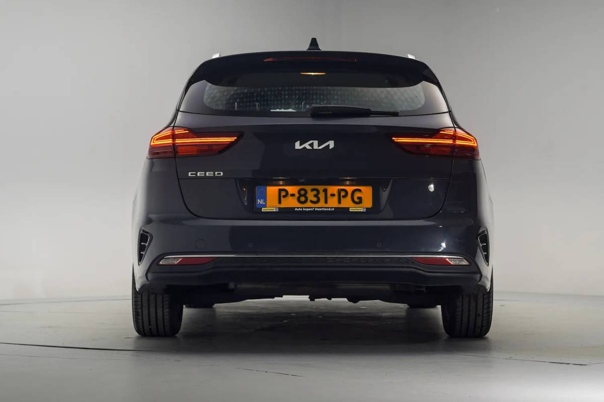 Kia Ceed Kia Ceed 1.0 T-GDi DynamicLine [ Navi Adapt.cruise Camera ]