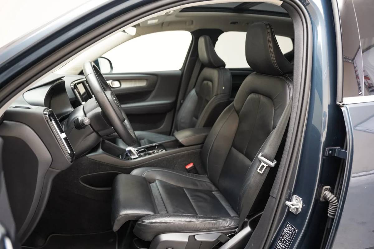Volvo XC40 Volvo XC40 T4 Recharge Inscription Aut. [ Panorama Leder Apple/Android ]