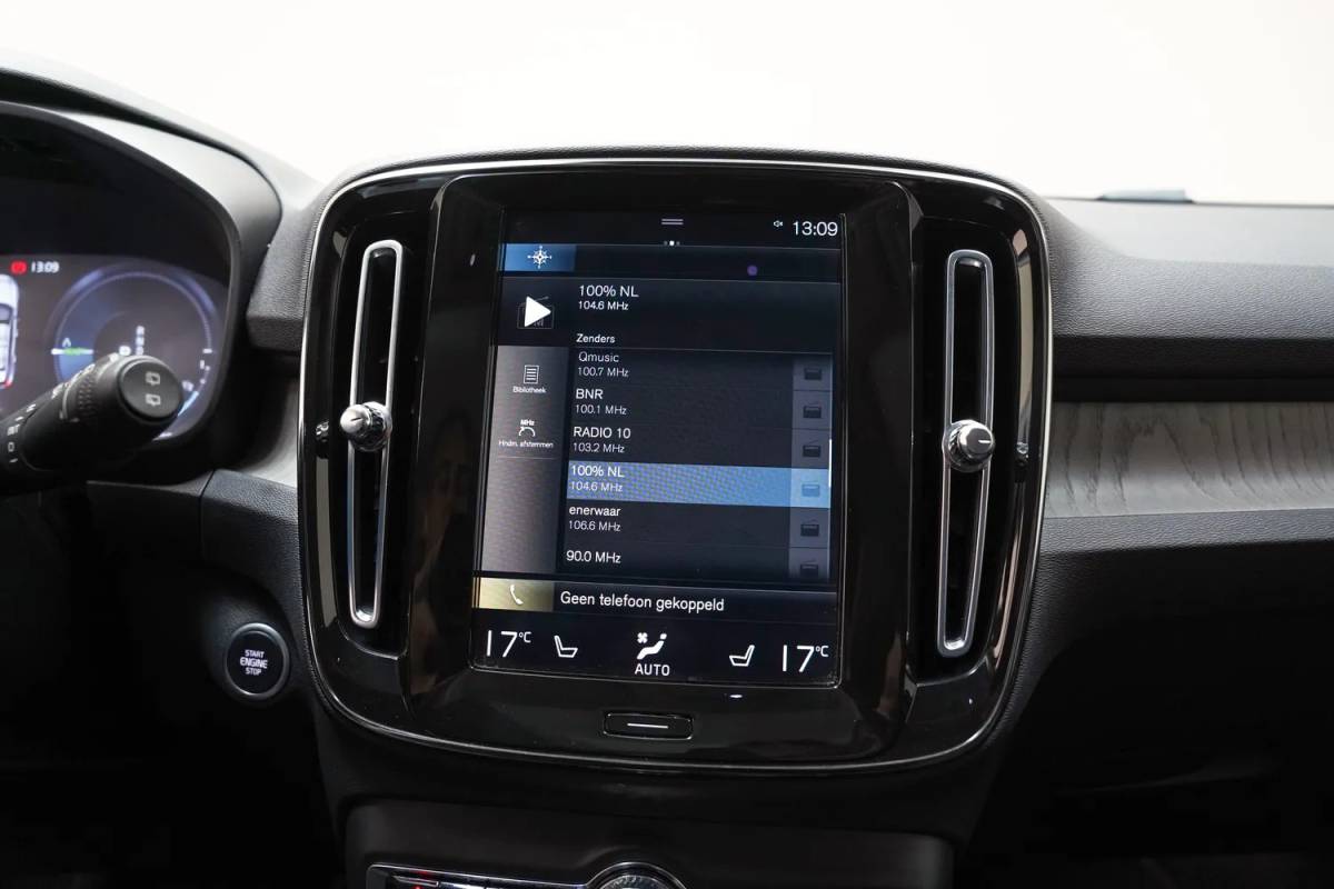Volvo XC40 Volvo XC40 T4 Recharge Inscription Aut. [ Panorama Leder Apple/Android ]