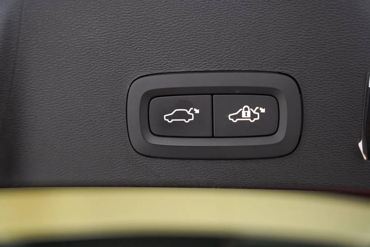 Volvo XC40 Volvo XC40 T4 Recharge Inscription Aut. [ Panorama Leder Apple/Android ]