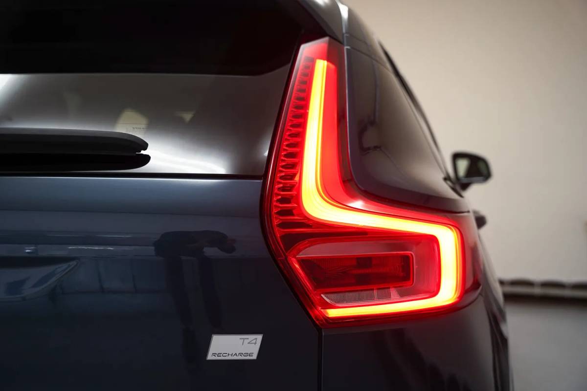 Volvo XC40 Volvo XC40 T4 Recharge Inscription Aut. [ Panorama Leder Apple/Android ]