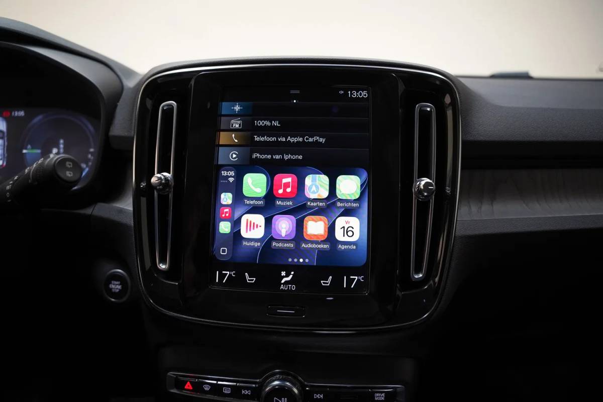 Volvo XC40 Volvo XC40 T4 Recharge Inscription Aut. [ Panorama Leder Apple/Android ]