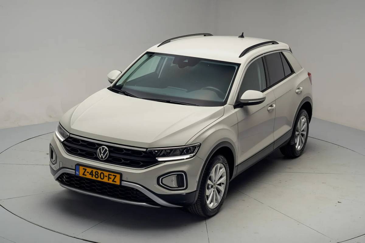 Volkswagen T-Roc Volkswagen T-Roc 1.0 TSI Life [ LED Apple/Android Camera Climate ]