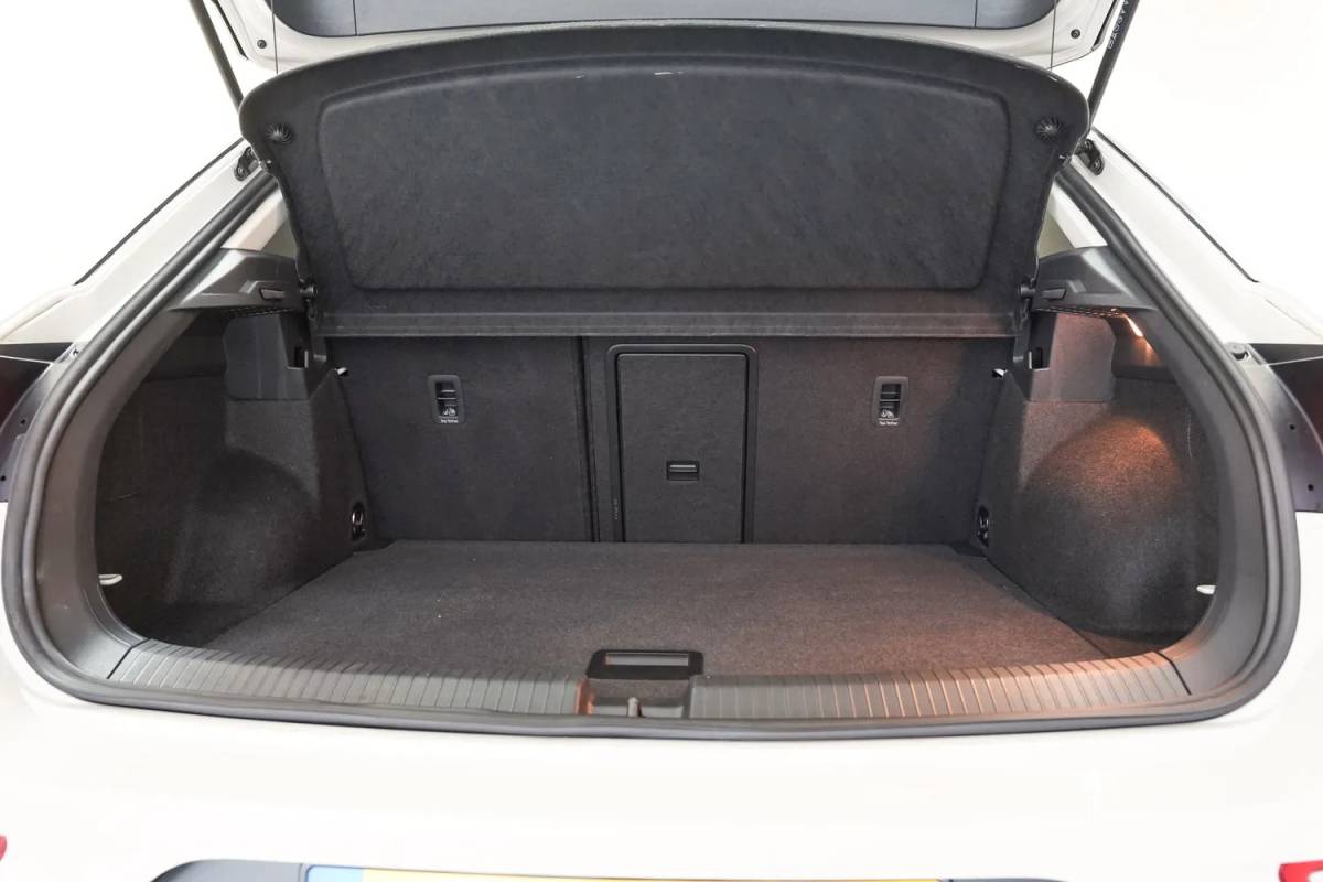 Volkswagen T-Roc Volkswagen T-Roc 1.0 TSI Life [ LED Apple/Android Camera Climate ]