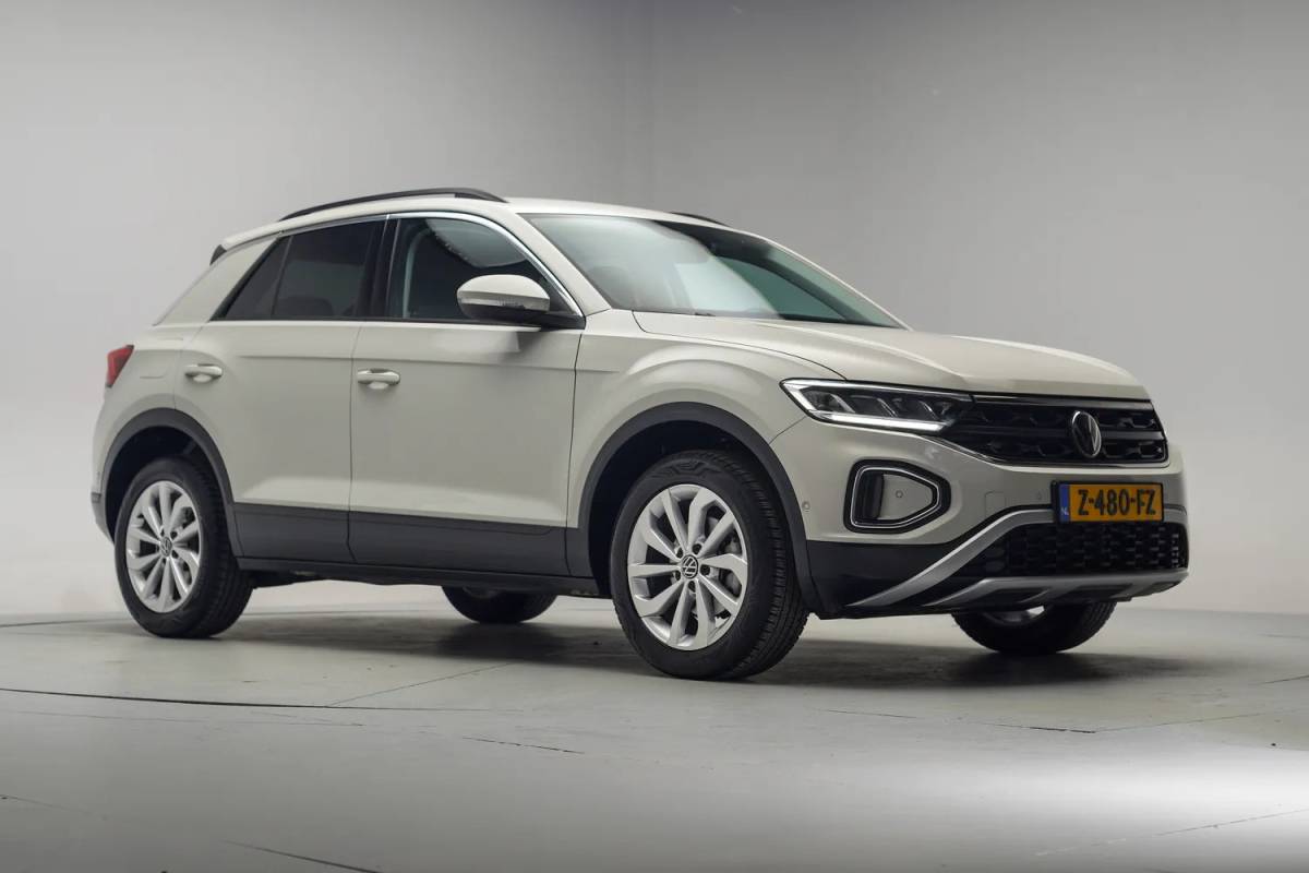 Volkswagen T-Roc Volkswagen T-Roc 1.0 TSI Life [ LED Apple/Android Camera Climate ]