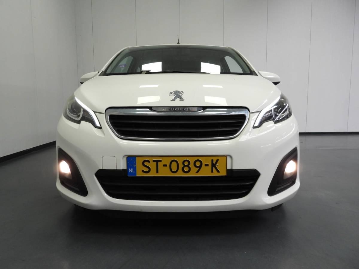 Peugeot 108 Peugeot 108 1.0 e-VTi Active Premium AIRCO/BLUETOOTH!