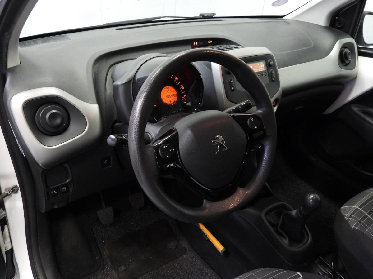 Peugeot 108 Peugeot 108 1.0 e-VTi Active Premium AIRCO/BLUETOOTH!