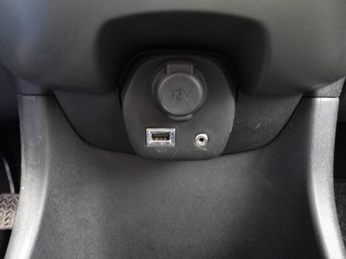 Peugeot 108 Peugeot 108 1.0 e-VTi Active Premium AIRCO/BLUETOOTH!