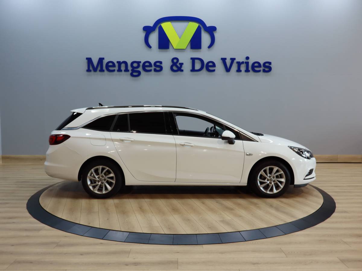 Opel Astra Opel Astra Sports Tourer 1.4 Turbo Innovation Airco ECC | Trekhaak | Keyless | LED | NAP | DAB | Isofix | Automaat