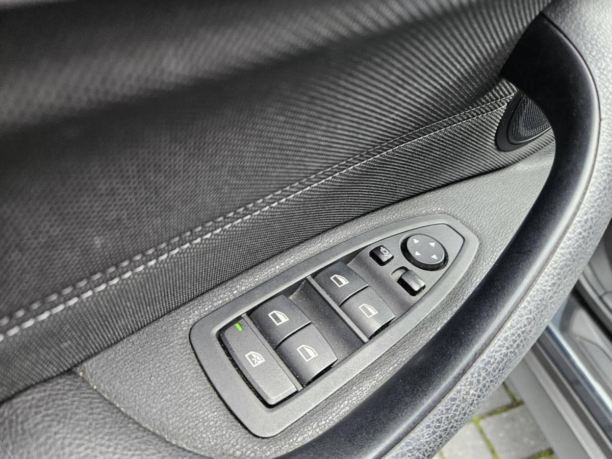 BMW X1 BMW X1 sDrive18i High Executive Automaat | 1e eig | Trekhaak