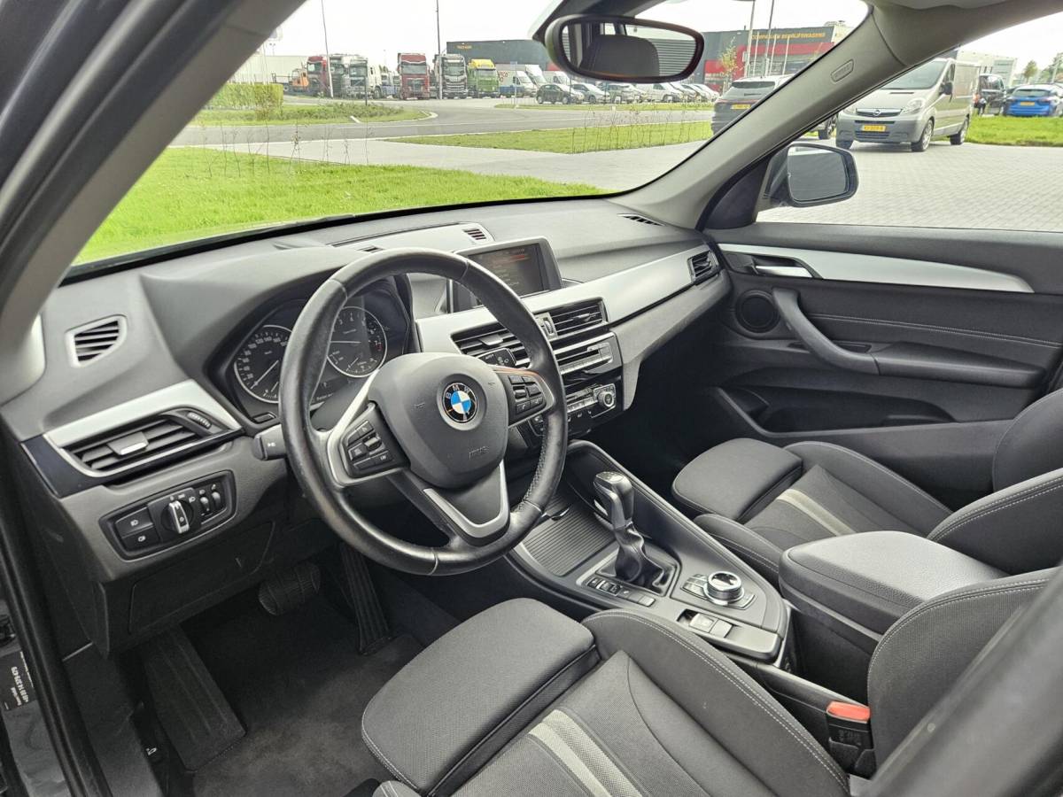 BMW X1 BMW X1 sDrive18i High Executive Automaat | 1e eig | Trekhaak