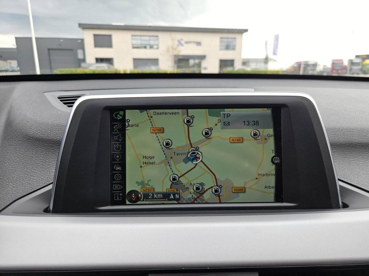 BMW X1 BMW X1 sDrive18i High Executive Automaat | 1e eig | Trekhaak