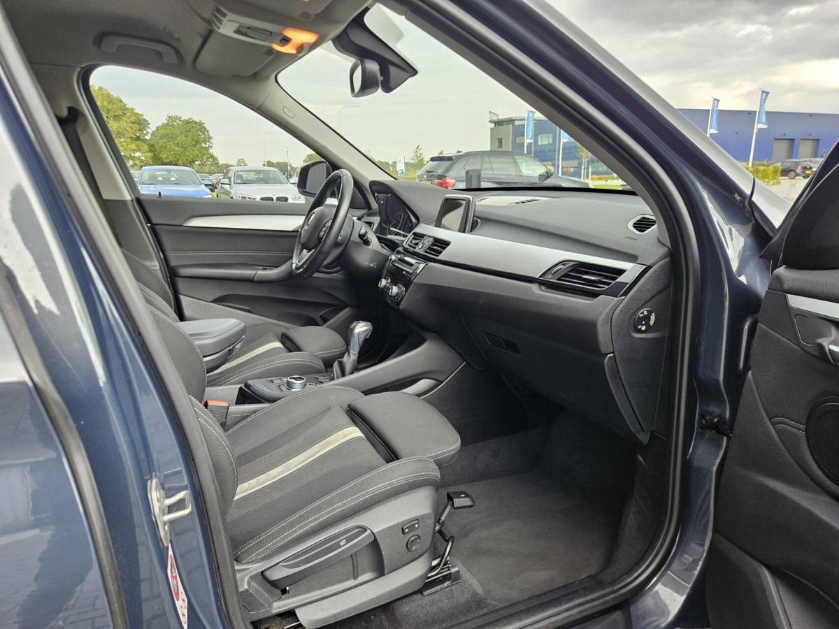 BMW X1 BMW X1 sDrive18i High Executive Automaat | 1e eig | Trekhaak