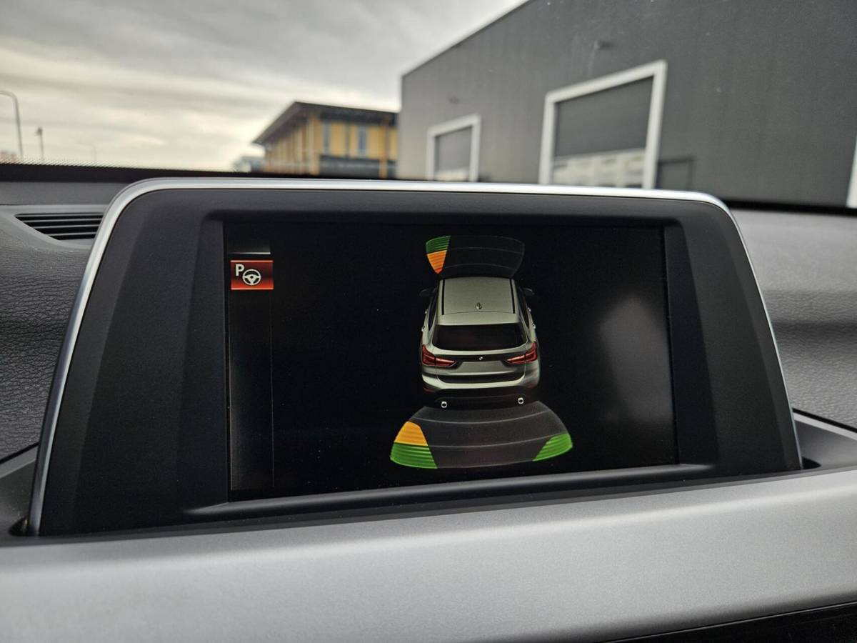 BMW X1 BMW X1 sDrive18i High Executive Automaat | 1e eig | Trekhaak