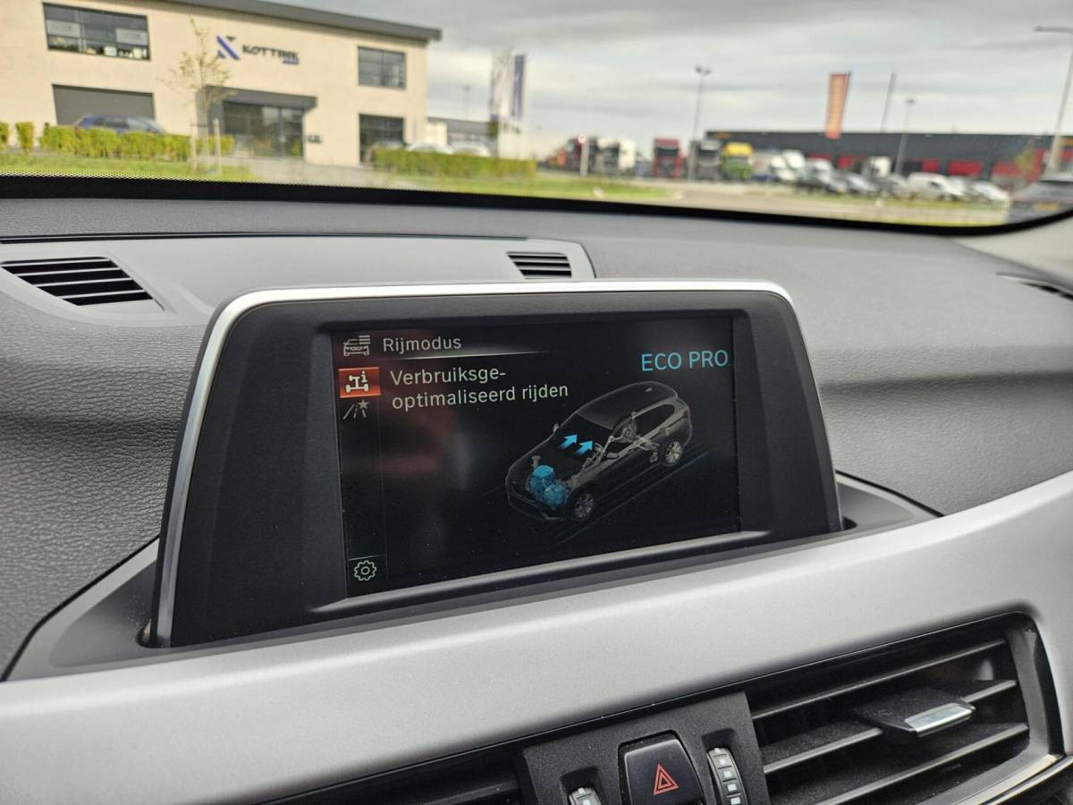 BMW X1 BMW X1 sDrive18i High Executive Automaat | 1e eig | Trekhaak