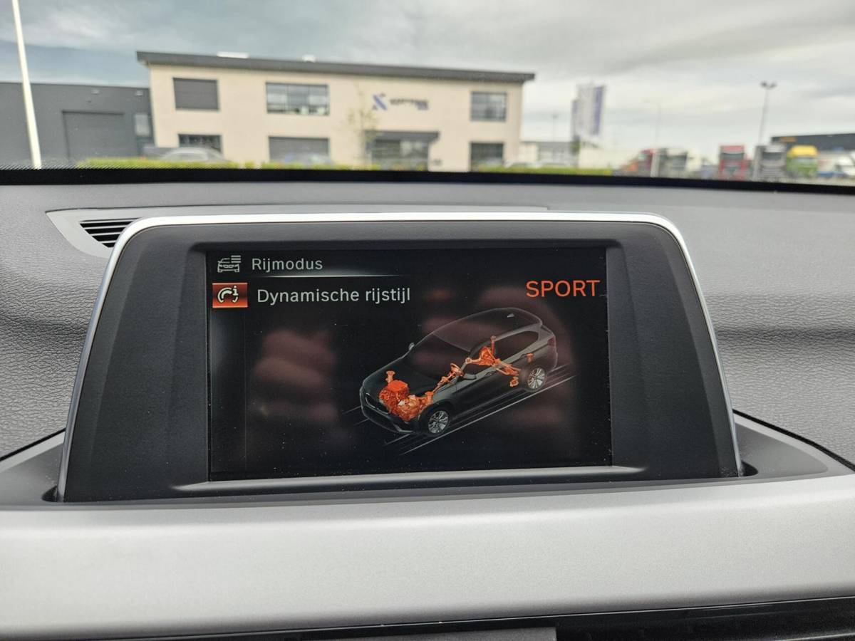 BMW X1 BMW X1 sDrive18i High Executive Automaat | 1e eig | Trekhaak