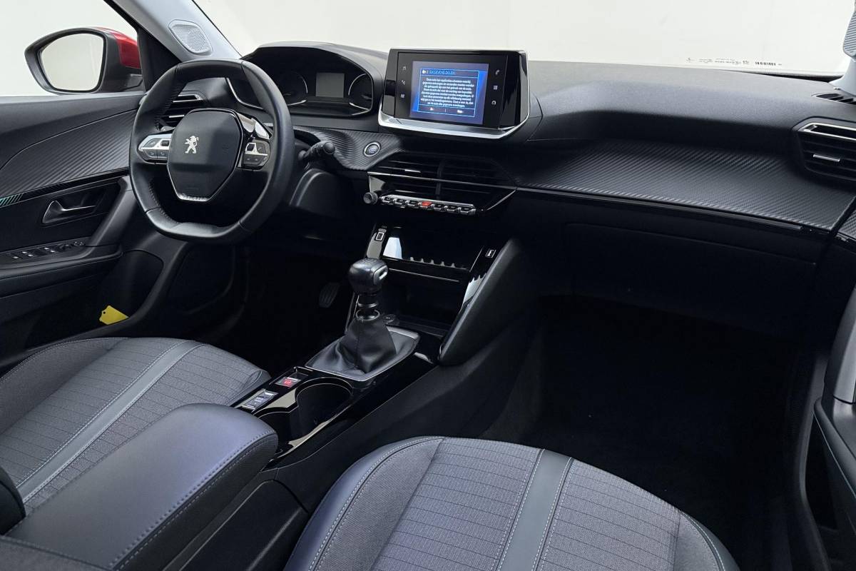 Peugeot 2008 Peugeot 2008 1.2 Turbo Allure 100 Pk | Navigatie | Cruise Control | Climate Control | Camera Achter | Keyless Start