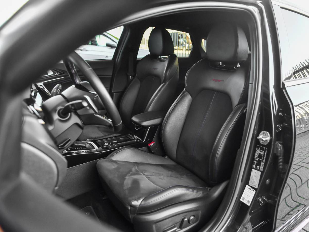 Kia ProCeed Kia ProCeed 1.6 T-GDi GT Panoramadak Trekhaak Alcantara Camera JBL