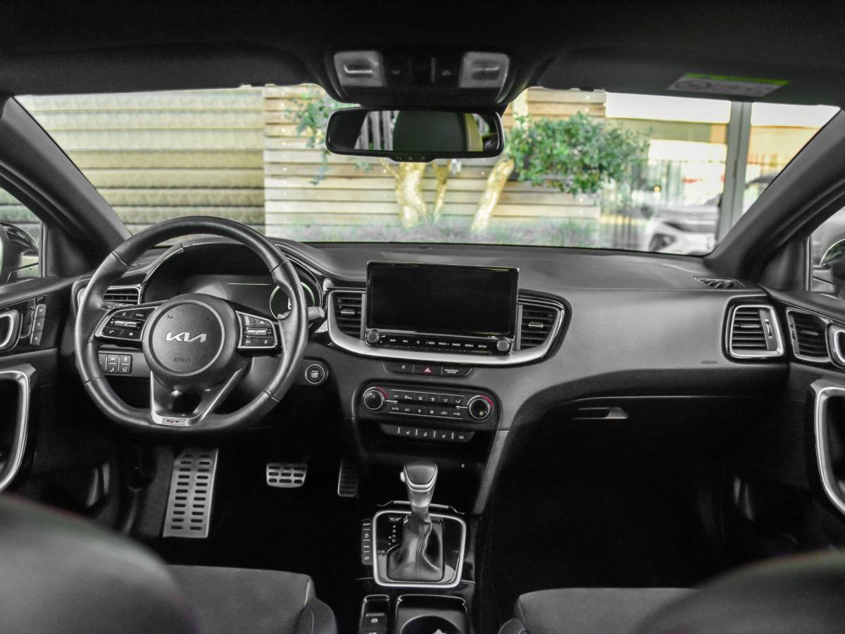 Kia ProCeed Kia ProCeed 1.6 T-GDi GT Panoramadak Trekhaak Alcantara Camera JBL