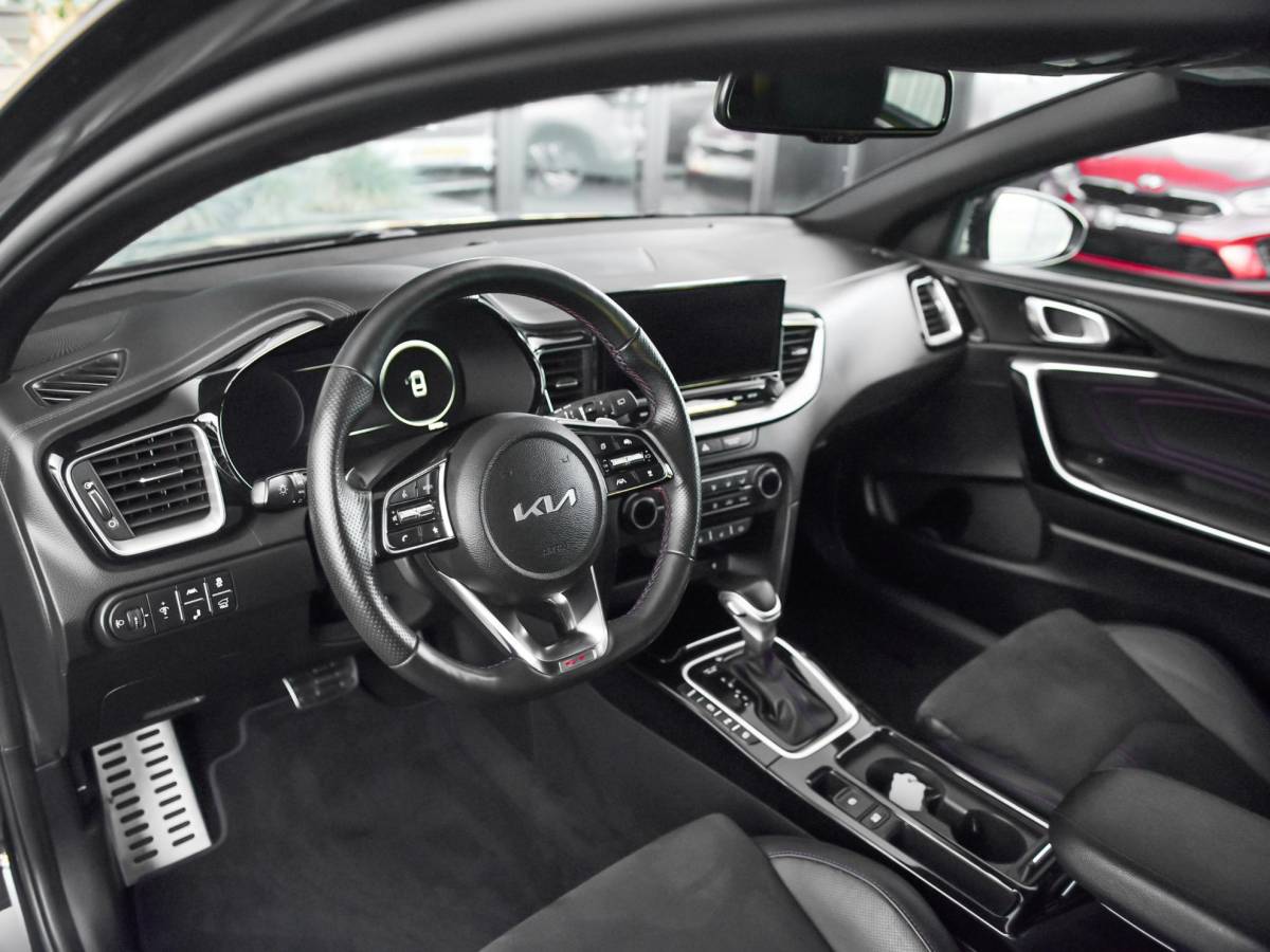 Kia ProCeed Kia ProCeed 1.6 T-GDi GT Panoramadak Trekhaak Alcantara Camera JBL