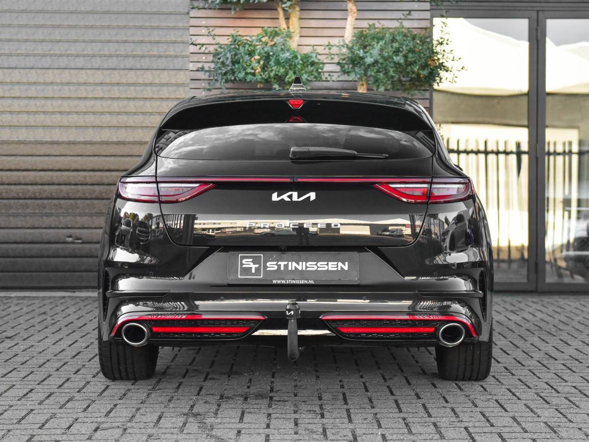 Kia ProCeed Kia ProCeed 1.6 T-GDi GT Panoramadak Trekhaak Alcantara Camera JBL