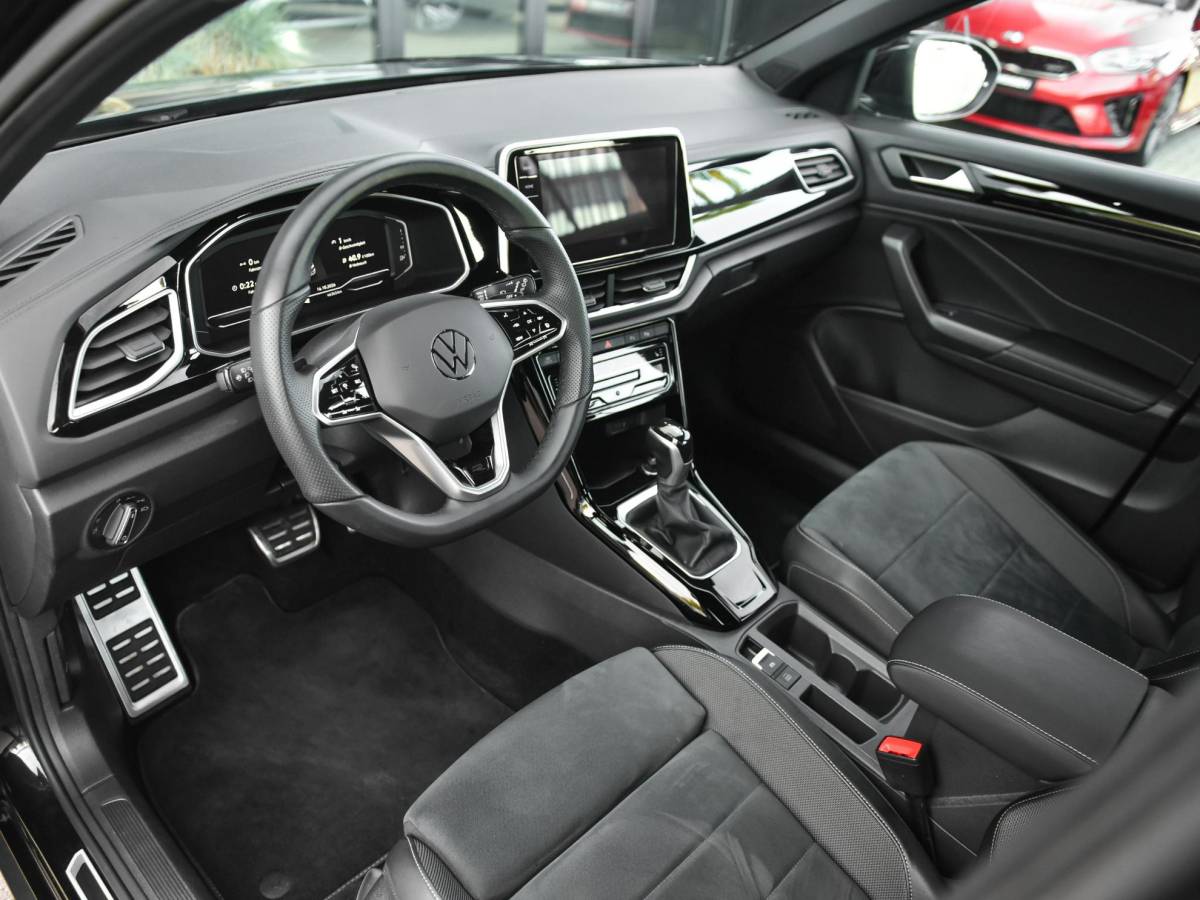 Volkswagen T-Roc Volkswagen T-Roc 1.5 TSI R-Line ACC Camera Navi Trekhaak 19 inch Velgen